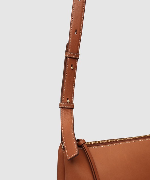 JIL SANDER(ジルサンダー)の「EMPIRE SM(ショルダーバッグ・レディース・ブラウン系/ホワイト/バーガンディー・UNI)」の8枚目の写真