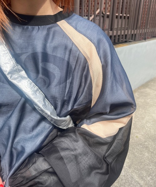 Six M（シックスエム）の「【Six M/シックスエム】シアーメッシュ切り替えクルー（シャツ/ブラウス・レディース・ブラック/グレー/オフホワイト・FREE）」の7枚目の写真