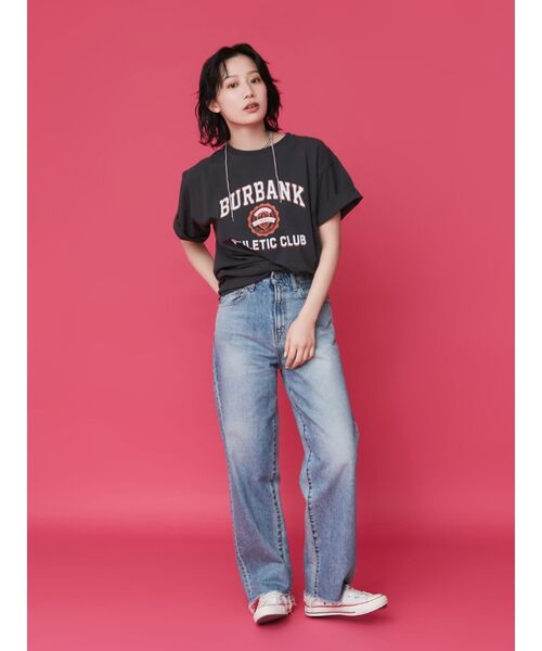 Ungrid(アングリッド)の「【WEB限定】カレッジロゴTee(Tシャツ/カットソー・レディース・チャコールグレー/オフホワイト/グリーン・FREE)」の8枚目の写真