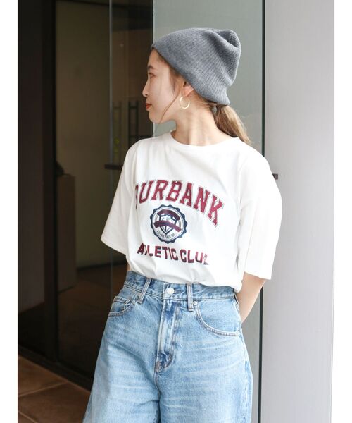 Ungrid(アングリッド)の「【WEB限定】カレッジロゴTee(Tシャツ/カットソー・レディース・チャコールグレー/オフホワイト/グリーン・FREE)」の11枚目の写真