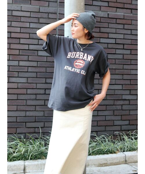 Ungrid(アングリッド)の「【WEB限定】カレッジロゴTee(Tシャツ/カットソー・レディース・チャコールグレー/オフホワイト/グリーン・FREE)」の19枚目の写真