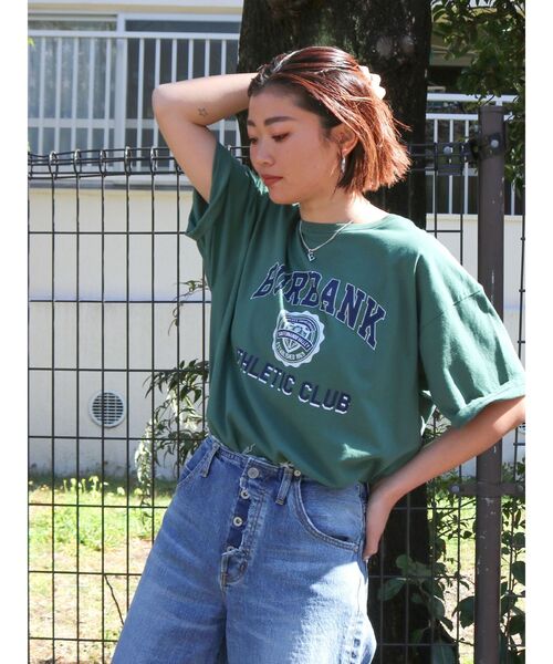 Ungrid(アングリッド)の「【WEB限定】カレッジロゴTee(Tシャツ/カットソー・レディース・チャコールグレー/オフホワイト/グリーン・FREE)」の21枚目の写真