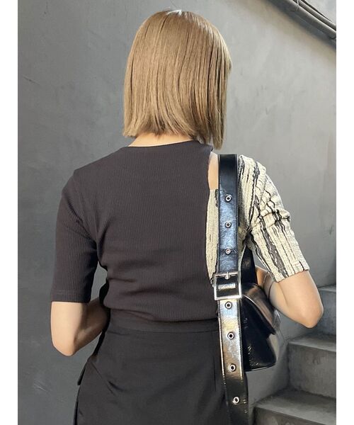 MURUA（ムルーア）の「ドッキングカットアウトトップス（Tシャツ/カットソー・レディース・ブラック/グレー/ブルー・FREE）」の9枚目の写真