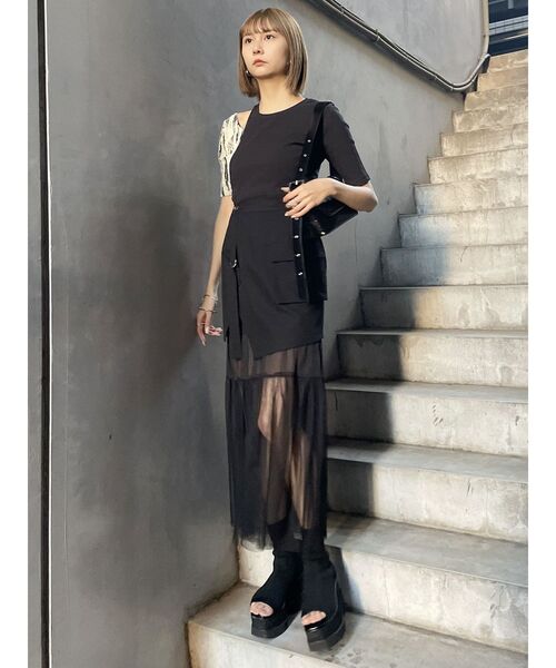MURUA（ムルーア）の「ドッキングカットアウトトップス（Tシャツ/カットソー・レディース・ブラック/グレー/ブルー・FREE）」の10枚目の写真