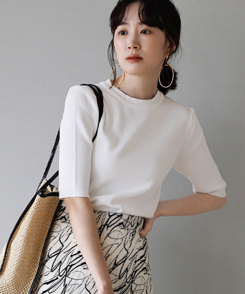 zootie(ズーティー)の「レーヨン ハーフスリーブ ニット(Tシャツ/カットソー・レディース・ホワイト/ライトグレー/スモークピンク/ブラック/カーキ/ラベンダー/ブラウン・M)」の9枚目の写真