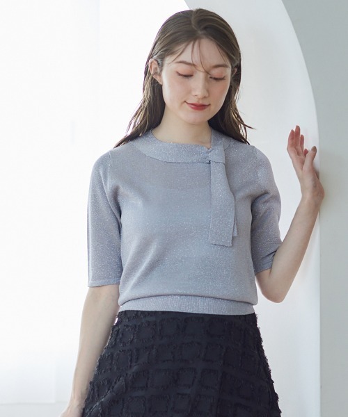 12Twelve Agenda(トゥエルブ アジェンダ)の「アシメボウネックラメニットプルオーバー(ニット/セーター・レディース・ブラック/グレイッシュベージュ/サックスブルー・M)」の12枚目の写真