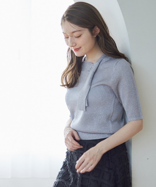 12Twelve Agenda(トゥエルブ アジェンダ)の「アシメボウネックラメニットプルオーバー(ニット/セーター・レディース・ブラック/グレイッシュベージュ/サックスブルー・M)」の14枚目の写真