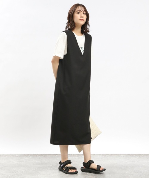 GLOBAL WORK Smile Seed Store（グローバルワーク スマイルシードストア）の「リネンライクVネックワンピース/977015（ワンピース・レディース・ベージュ/ブラック・MEDIUM/SMALL/X-LARGE/LARGE）」の17枚目の写真