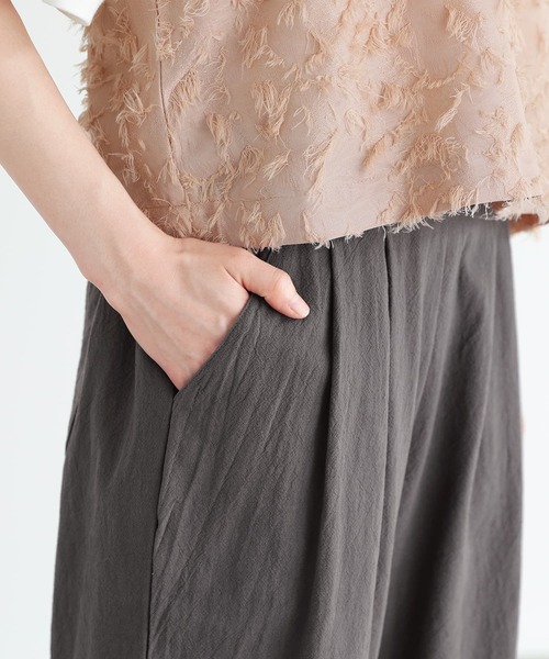 n'OrLABEL(ノアールレーベル)の「ワイドストレートパンツ(その他パンツ・レディース・ナチュラル/チャコール・2/1)」の9枚目の写真