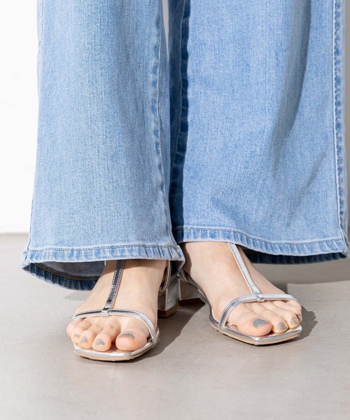 Gready Brilliant（グレディブリリアン）の「Ｔ字ストラップサンダル（サンダル・レディース・ブラック/シルバー・36/37/38）」の15枚目の写真