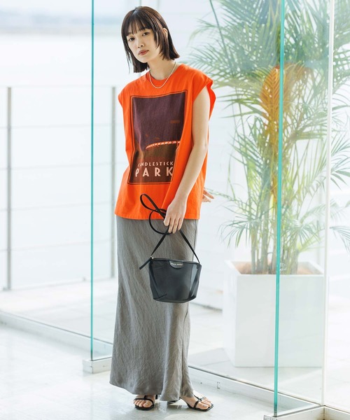 Gready Brilliant（グレディブリリアン）の「Ｔ字ストラップサンダル（サンダル・レディース・ブラック/シルバー・36/37/38）」の5枚目の写真