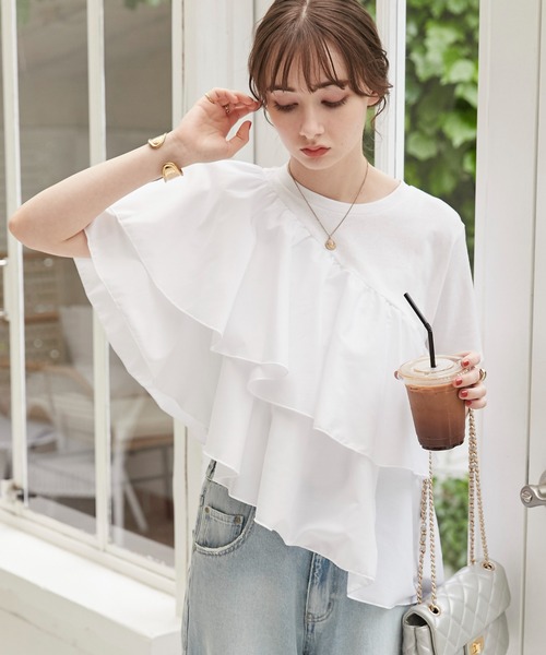 ANGIE(アンジー)の「アシンメトリー フリルTEE(Tシャツ/カットソー・レディース・ブラック/ホワイト・FREE)」の1枚目の写真