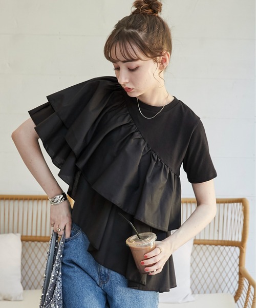 ANGIE(アンジー)の「アシンメトリー フリルTEE(Tシャツ/カットソー・レディース・ブラック/ホワイト・FREE)」の2枚目の写真