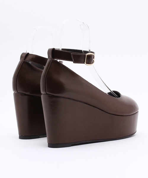 PUNYUS（プニュズ）の「ストラップウエッジパンプス（パンプス・レディース・ブラウン/ブラック・3/4/1/2）」の5枚目の写真