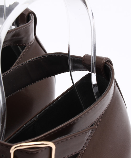 PUNYUS（プニュズ）の「ストラップウエッジパンプス（パンプス・レディース・ブラウン/ブラック・3/4/1/2）」の7枚目の写真