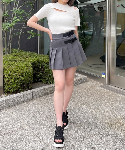 one way（ワンウェイ）の「カットアウトリブニット（ニット/セーター・レディース・ブラウン/ホワイト/エメラルド/ブラック/グレー・FREE）」の10枚目の写真