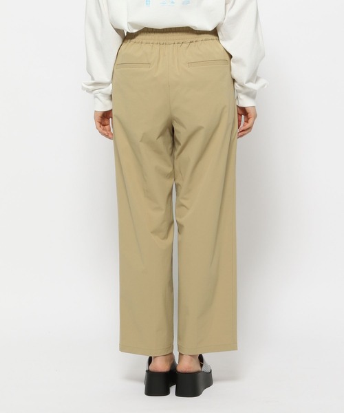 LOWRYS FARM（ローリーズファーム）の「キノウワイドテーパードパンツ 110324（その他パンツ・レディース・ネイビー/ベージュ/ブラック・FREE）」の18枚目の写真