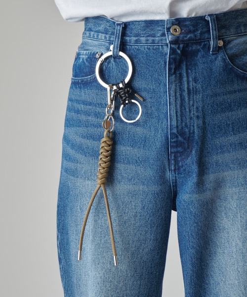 ITTI（イッチ）の「【ITTI/イッチ】CRISTY SNAKENOT CHARM(キーホルダー)（キーホルダー・メンズ・グレー系その他/ブラック・FREE）」の2枚目の写真