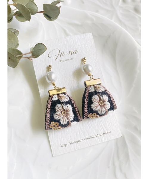 tone（トーン）の「【Hi-na】刺繍リボンタッセル×バロックパール　ピアス(MA)（ピアス（両耳用）・レディース・ブラック/グレー/ベージュ・FREE）」の11枚目の写真