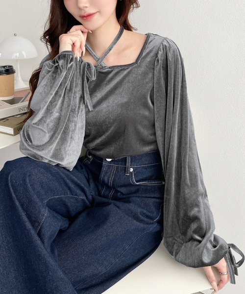 moment+(モーメントプラス)の「ボリュームスリーブスクエアホルターネックシャイニーベロアプルオーバー(Tシャツ/カットソー・レディース・ブラック/グレイッシュベージュ/チャコールグレー/ピンク/ブラウン・M/L)」の22枚目の写真