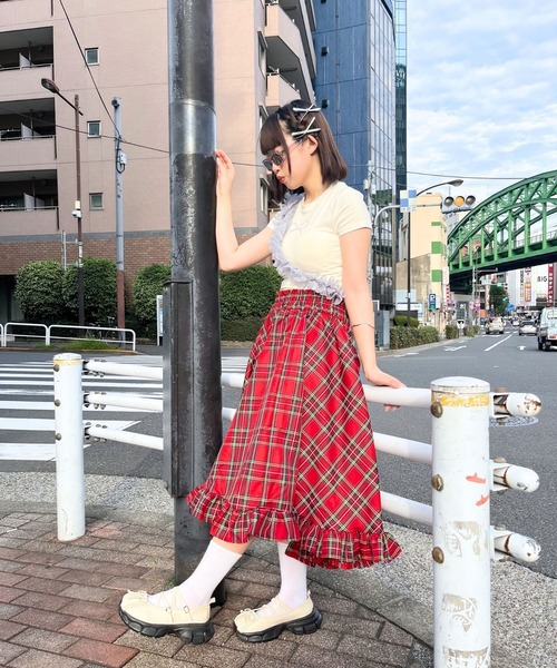 almo(アルモ)の「SS裾フリルロングスカート(se)(スカート・レディース・レッド/ネイビー/グリーン/ブラック/ベージュ・FREE)」の11枚目の写真