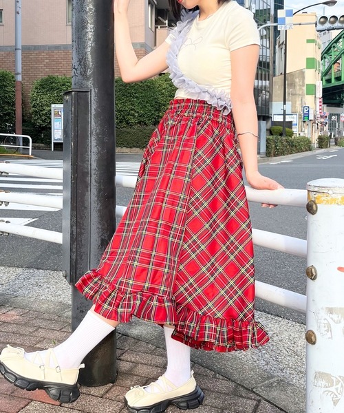 almo(アルモ)の「SS裾フリルロングスカート(se)(スカート・レディース・レッド/ネイビー/グリーン/ブラック/ベージュ・FREE)」の12枚目の写真