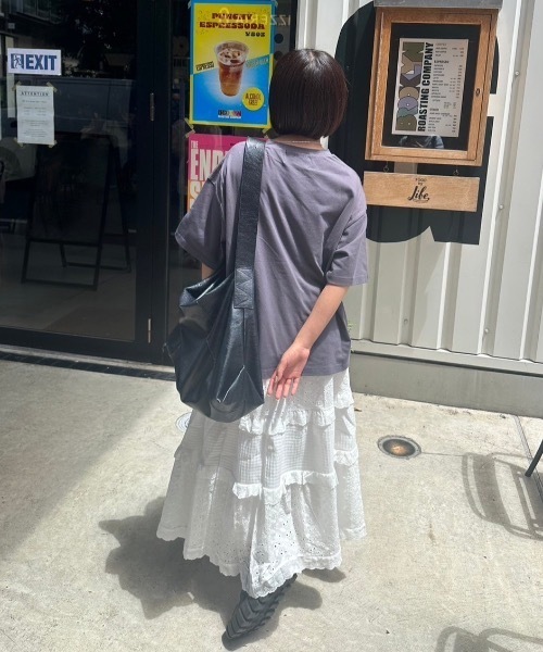 nemne store（ネンネストア）の「【低身長サイズあり】オーバーサイズアソートTシャツ（Tシャツ/カットソー・レディース・スミクロ/オートミール/ブラウン/ブルー/オフホワイト・SMALL/MEDIUM）」の10枚目の写真