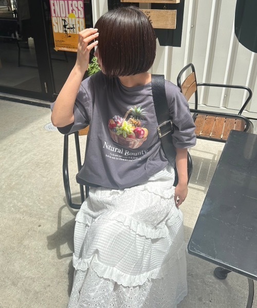 nemne store（ネンネストア）の「【低身長サイズあり】オーバーサイズアソートTシャツ（Tシャツ/カットソー・レディース・スミクロ/オートミール/ブラウン/ブルー/オフホワイト・SMALL/MEDIUM）」の13枚目の写真