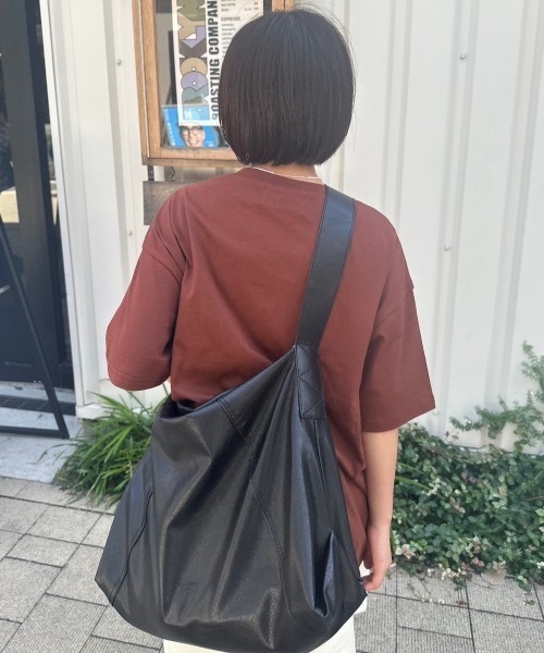 nemne store（ネンネストア）の「【低身長サイズあり】オーバーサイズアソートTシャツ（Tシャツ/カットソー・レディース・スミクロ/オートミール/ブラウン/ブルー/オフホワイト・SMALL/MEDIUM）」の6枚目の写真