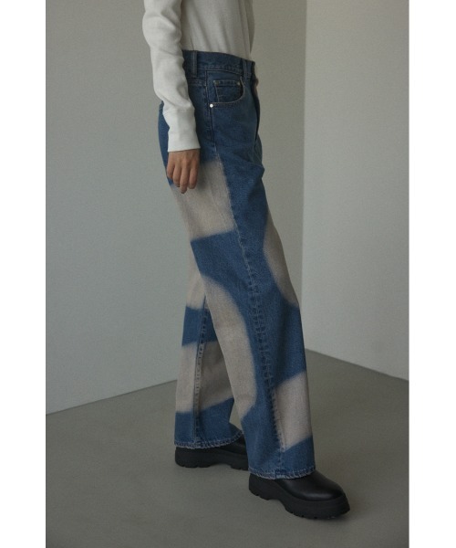 BLACK BY MOUSSY（ブラックバイマウジー）の「wave design loose denim