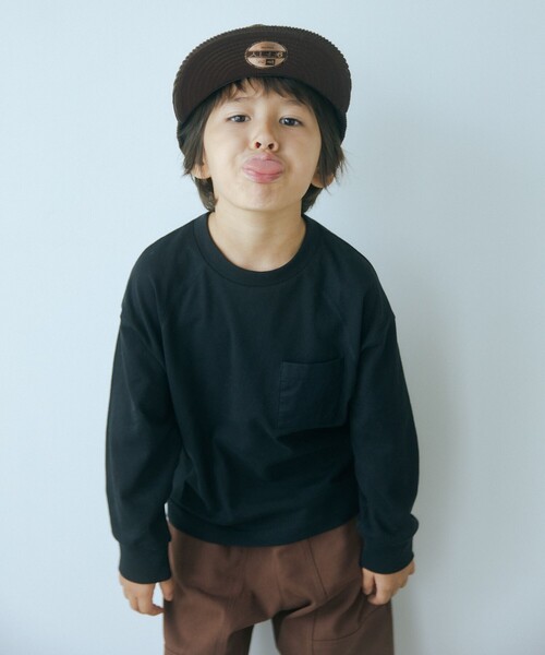 green label relaxing(グリーンレーベルリラクシング)の「TJ 天竺 ポケット ロングスリーブ / キッズ 100cm-130cm(Tシャツ/カットソー・キッズ・ブラック/オレンジ系その他/ケリーグリーン/ベージュ・100cm/130cm/110cm/120cm)」の2枚目の写真