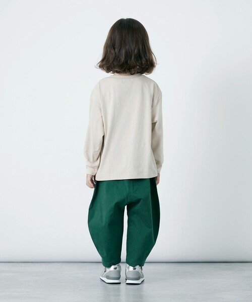 green label relaxing(グリーンレーベルリラクシング)の「TJ 天竺 ポケット ロングスリーブ / キッズ 100cm-130cm(Tシャツ/カットソー・キッズ・ブラック/オレンジ系その他/ケリーグリーン/ベージュ・100cm/130cm/110cm/120cm)」の22枚目の写真