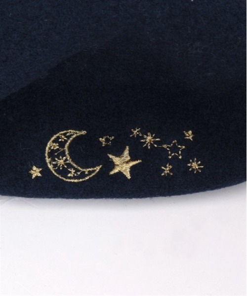 axes femme（アクシーズファム）の「月×星刺繍ベレー