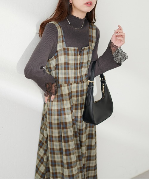natural couture(ナチュラルクチュール)の「【WEB限定】キーネックタックプリーツジャンスカ(ワンピース・レディース・その他1/モカ/ブラック/ブルー・FREE)」の17枚目の写真