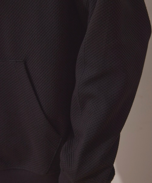 PUMA（プーマ）の「【PUMA】HER フーデッドジャケット（パーカー・レディース・ベージュ/ブラック・L）」の9枚目の写真