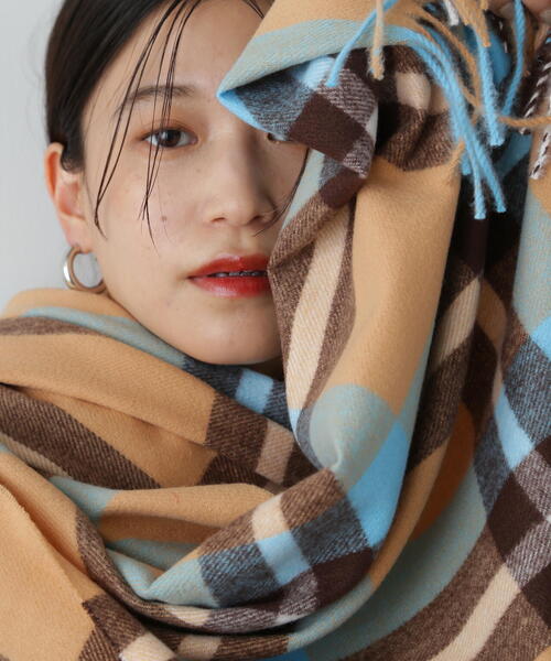 N.（N. Natural Beauty Basic）（エヌエヌナチュラルビューティーベーシック）の「◆チェックストール（ストール/ショール・レディース・ブルー系その他/イエロー系その他・ﾌﾘ-）」の2枚目の写真