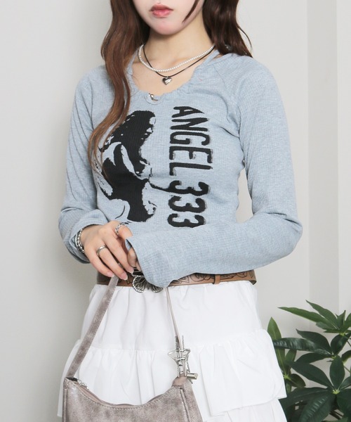 sevens(セブンズ)の「【sevens】Y2Kネックデザインちびロンティ(Tシャツ/カットソー・レディース・ブラック/グレー・FREE)」の15枚目の写真