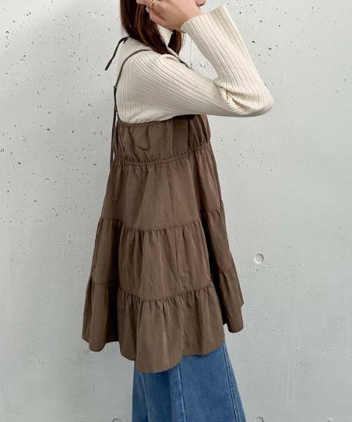 archives(アルシーヴ)の「ティアードミニキャミワンピース(ワンピース・レディース・アイボリー/ブラック/ブラウン・MEDIUM)」の21枚目の写真