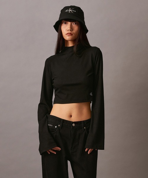 Calvin Klein（カルバン・クライン）の「エンブロイドリブハイネックロングスリーブTシャツ（ニット/セーター・レディース・アイボリー/ブラック・L/M/XS/S）」の5枚目の写真