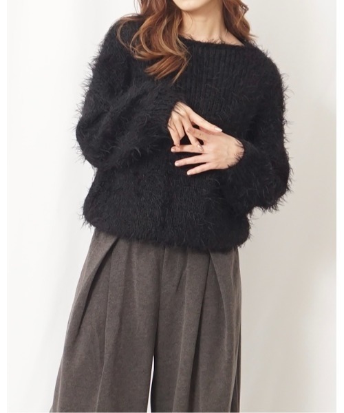 Alt due(オルトデュー)の「【Alt due/オルト デュー】フェザーヤーンドロップショルダーシルエットプルオーバーニット(ニット/セーター・レディース・ベージュ/アイボリー/ブラック/ライトグレー・FREE)」の3枚目の写真