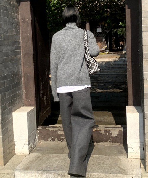 LONSLAN（ロンスラン）の「オーバーサイズ ハイネックニット LON24a109（ニット/セーター・レディース・グレー/モカ/ホワイト/ブラック・S/M）」の6枚目の写真