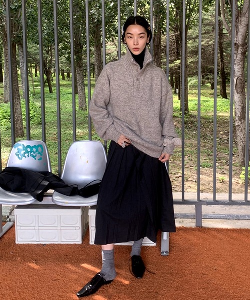 LONSLAN（ロンスラン）の「オーバーサイズ ハイネックニット LON24a109（ニット/セーター・レディース・グレー/モカ/ホワイト/ブラック・S/M）」の11枚目の写真