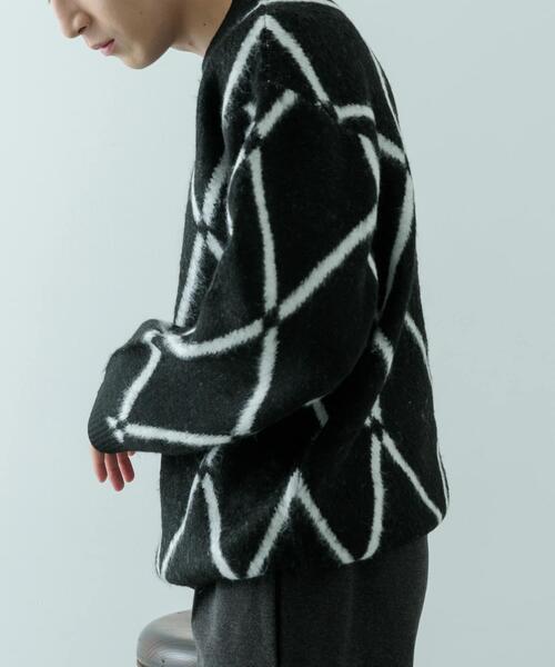 ITEMS URBANRESEARCH（アイテムズ アーバンリサーチ）の「ラインダイヤ クルーネック シャギーニット（ニット/セーター・メンズ・イエロー/ブラック/グレー・MEDIUM/LARGE）」の21枚目の写真