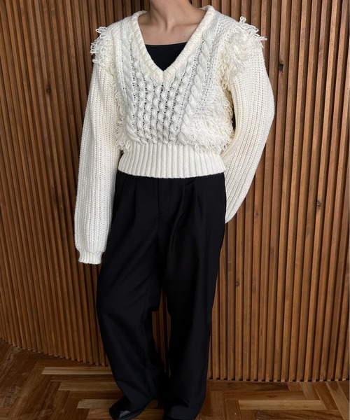 Amiur（エミレ）の「fringe bulky pullover / フリンジバルキープルオーバー（ニット/セーター・レディース・グレー/アイボリー・FREE）」の5枚目の写真