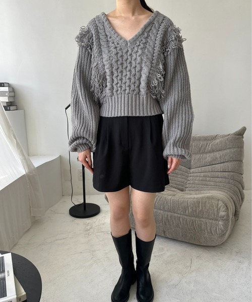 Amiur（エミレ）の「fringe bulky pullover / フリンジバルキープルオーバー（ニット/セーター・レディース・グレー/アイボリー・FREE）」の10枚目の写真