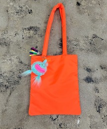 SVEC（シュベック）の「neon monster tote / モンスターチャーム トートバッグ（トートバッグ）」