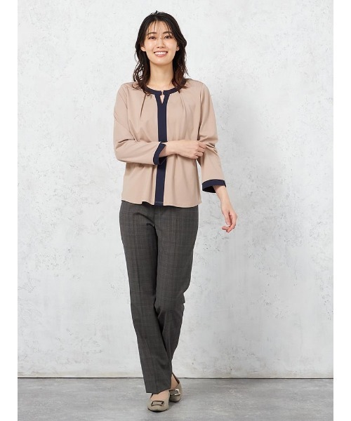 HARUYAMA（ハルヤマ）の「【レーヨン混】長袖 ドレープポンチ 前ホック配色カットソー ストレッチ 無地 SOFFICE（シャツ/ブラウス・レディース・ピンク/オフホワイト・M/L）」の12枚目の写真