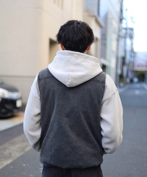 ATMARK(アットマーク)の「《フリーサイズ / UNISEX 》ピグメント AMKロゴ 中綿 デニムベスト(ベスト・メンズ・ブラウン/ブラック/カーキ・FREE)」の13枚目の写真
