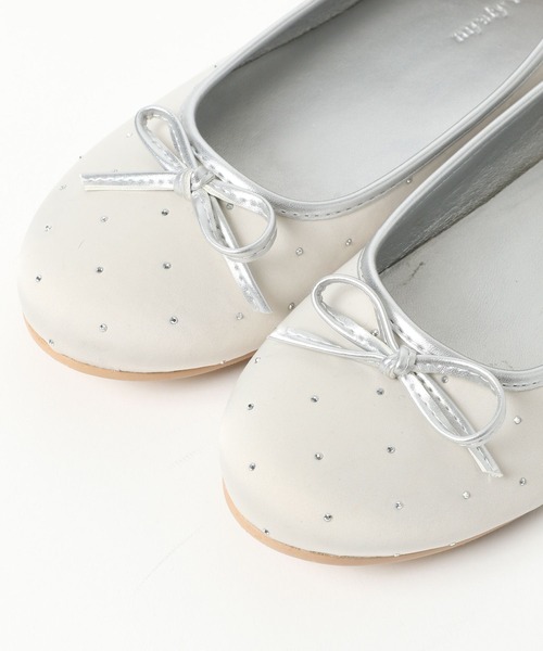 mysty woman(ミスティウーマン)の「リボンスタッズバレエ 292512(バレエシューズ・レディース・シルバー/ブラック・MEDIUM/LARGE)」の16枚目の写真