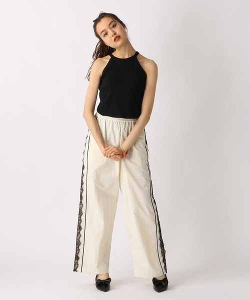 FOREVER 21（フォーエバー トゥエンティーワン）の「【2025SS】カップ付きアメスリタンクトップ（タンクトップ・レディース・ピンク/ブラック/オフホワイト/チャコールグレー・SMALL/MEDIUM）」の19枚目の写真